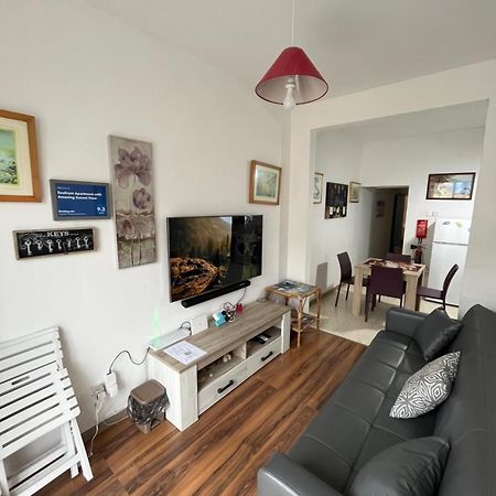 Seafront Apartment With Amazing Sunset View 슬렌디 외부 사진